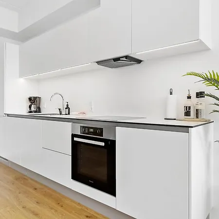 Apartmán Spacious Waterfront With Marina And Sea View *