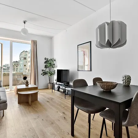 Spacious Waterfront With Marina And Sea View * Århus