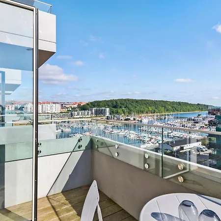 公寓 Spacious Waterfront With Marina And Sea View