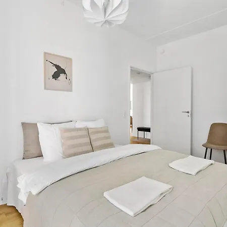 Apartmán Spacious Waterfront With Marina And Sea View *
