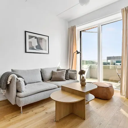 Spacious Waterfront With Marina And Sea View *